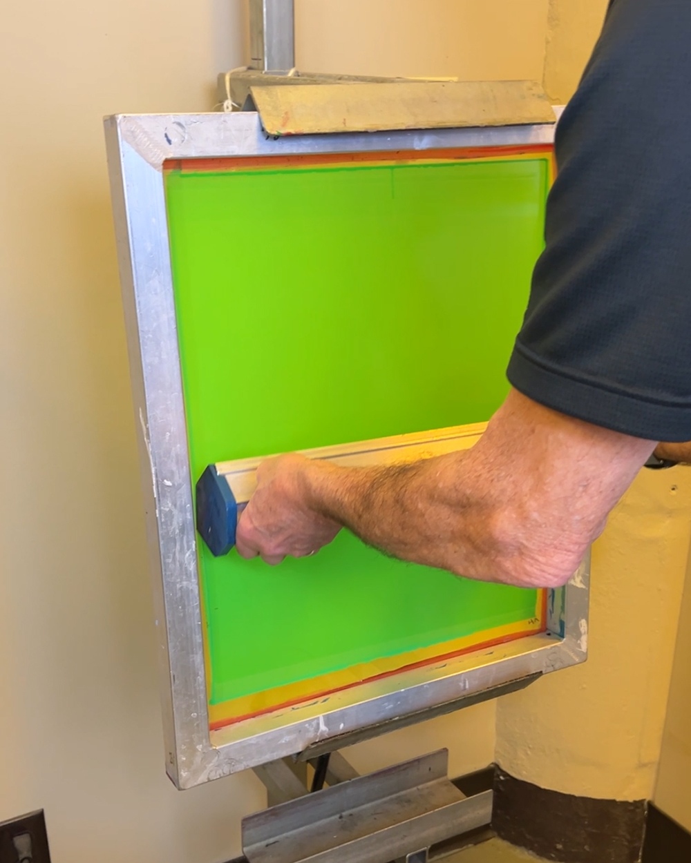 how to coat a screen with chromaline screen printing emulsion